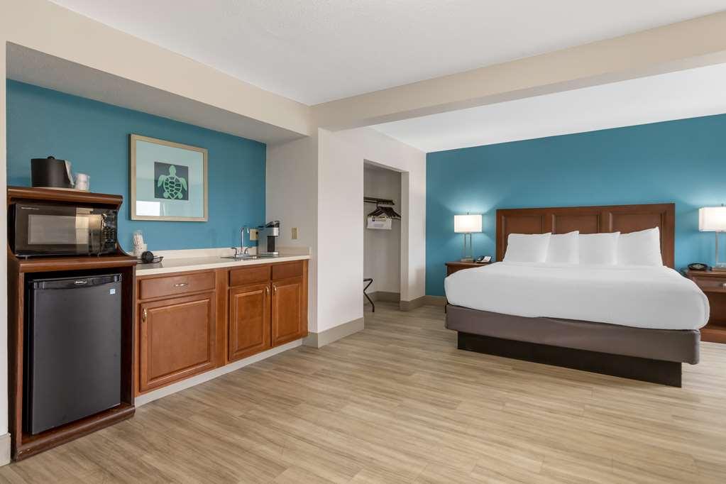 Best Western Plus Myrtle Beach@Intracoastal Стая снимка