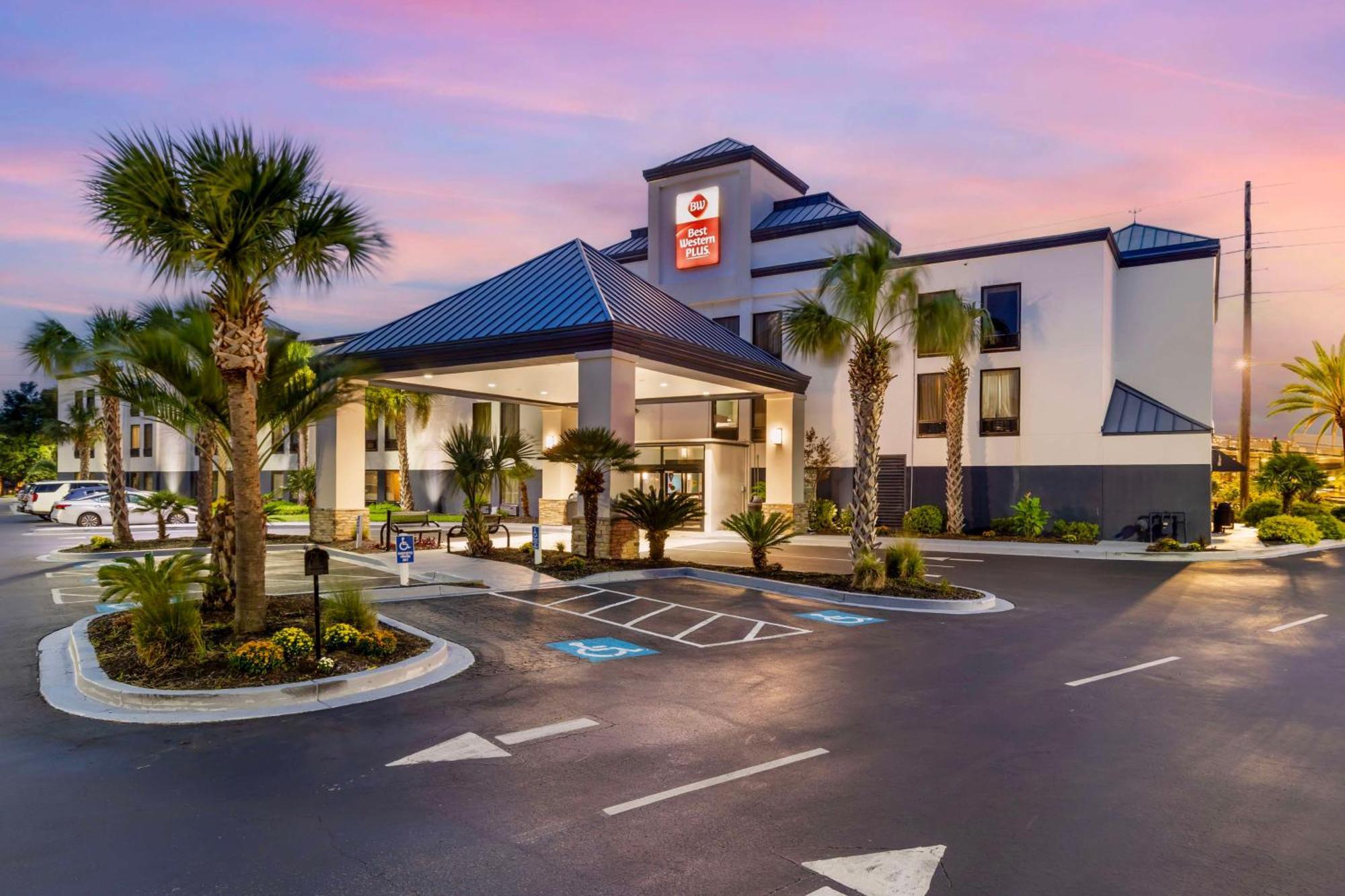 Best Western Plus Myrtle Beach@Intracoastal Екстериор снимка